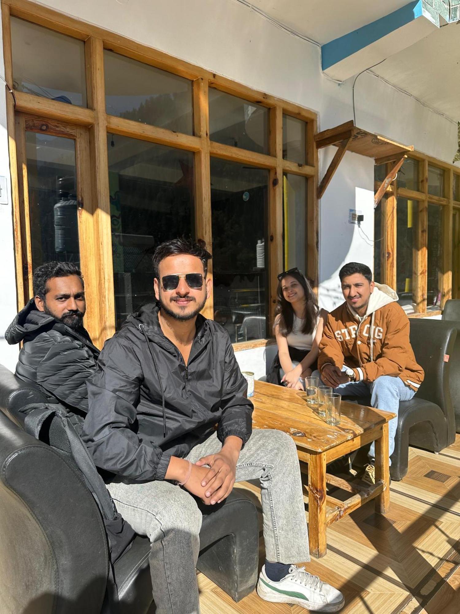 Hotel 19 Tosh Εξωτερικό φωτογραφία