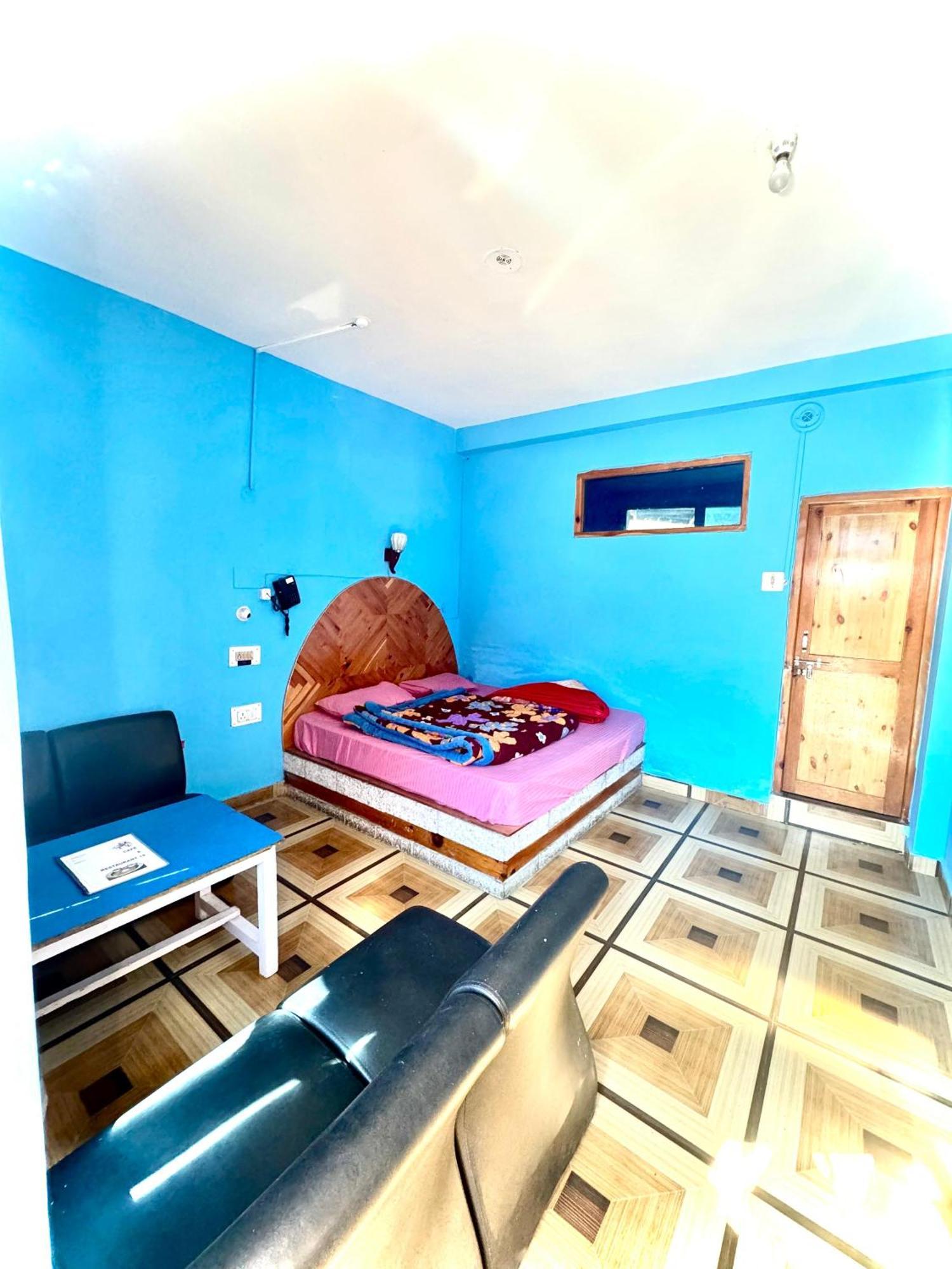 Hotel 19 Tosh Εξωτερικό φωτογραφία